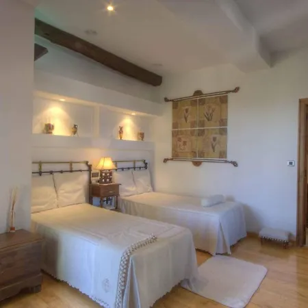 منزل ريفي Casa Rousia Baltar (Ourense)